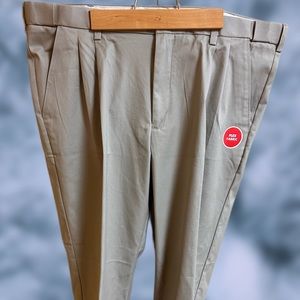 Men’s George Khaki Slack Dress Pants Size 40x30. New With Tags.